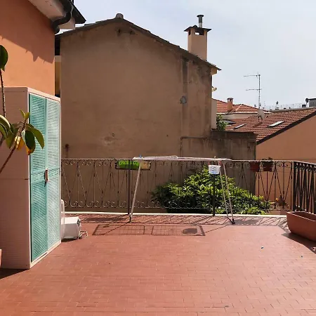 Riflessi Marini شقة إمبيريا